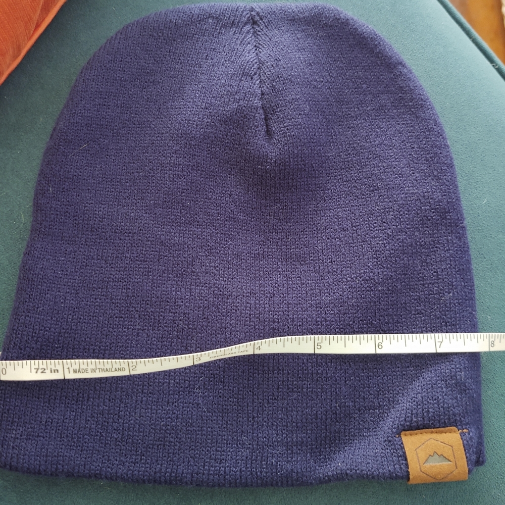 Mens New with no tags Stretchy  beanie